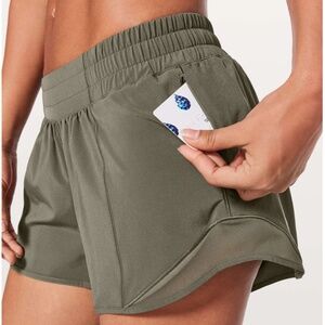 Lululemon Hotty Hot Shorts Long 4” – Grey Sage – Size 10 – EUC